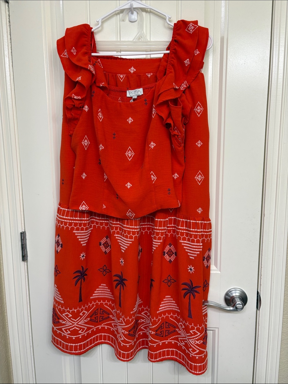 sofia by sofia vergara Red Ruffle Strap Tropical Print 2 piece set top and skirt